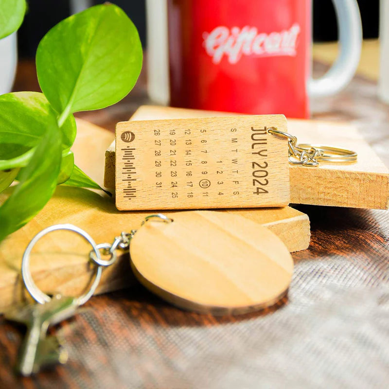 Customized Mark The Date Engraved Wooden Keychain