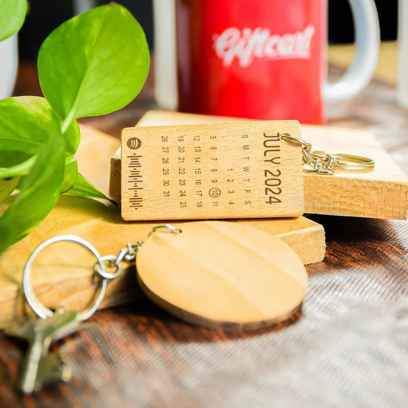 Customized Mark The Date Engraved Wooden Keychain