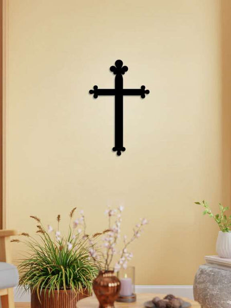 Elegant Trefoil Cross Wall Art